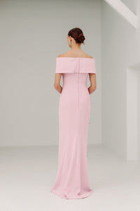 Robe Catherine Regehr à épaules dénudées avec corsage fleuri