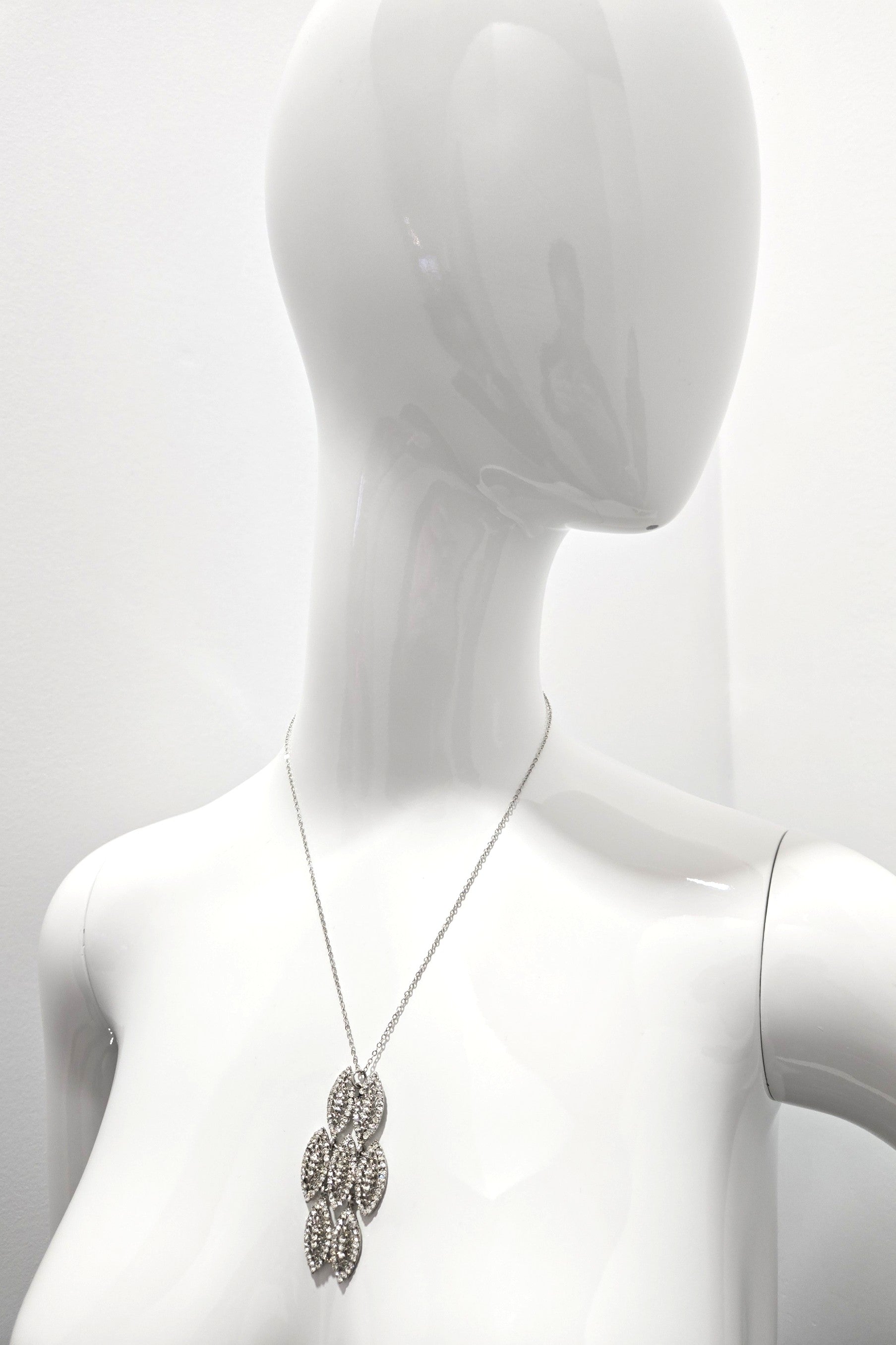 Tres Chic Silver-Crystal 7 Leaf Necklace