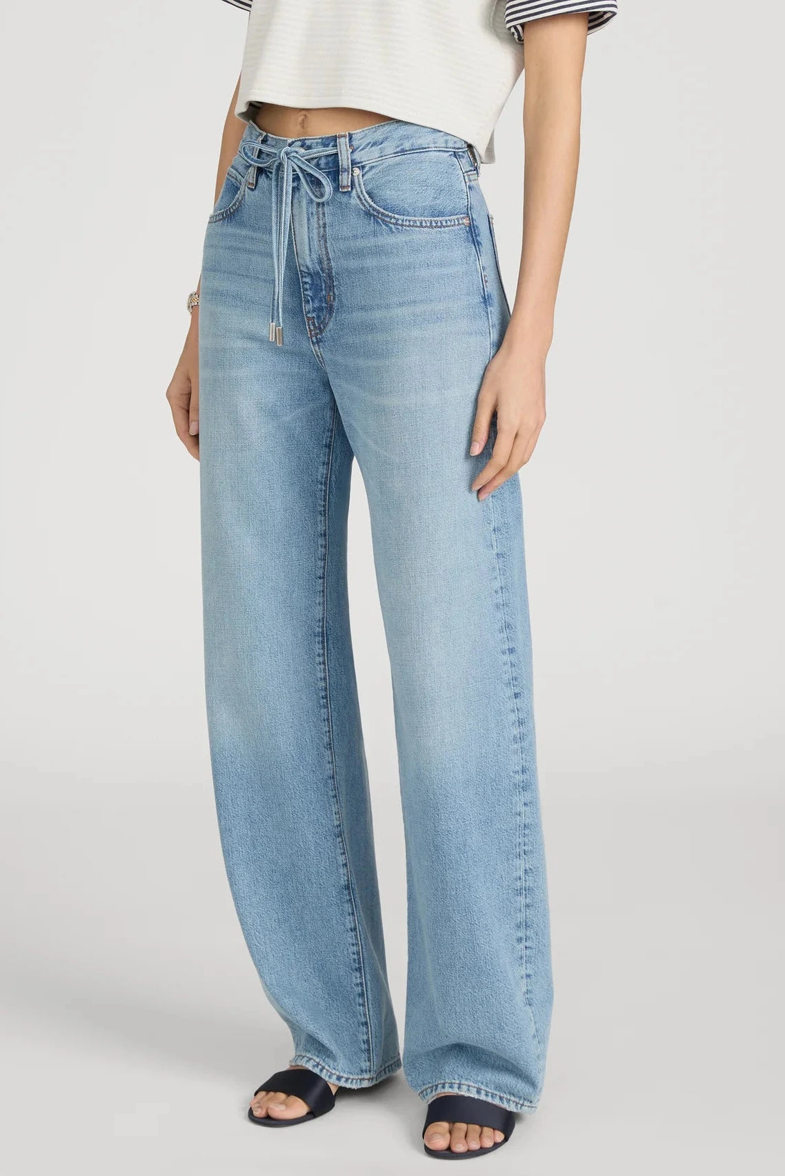 Frame The Off Duty Drawstring Bow Jeans Afterglow
