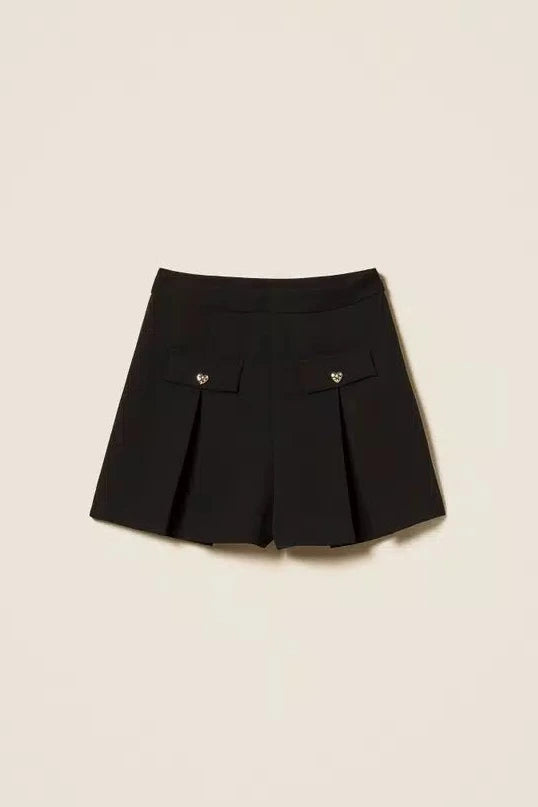 Twinset Crêpe shorts with heart-shaped buttons - Black