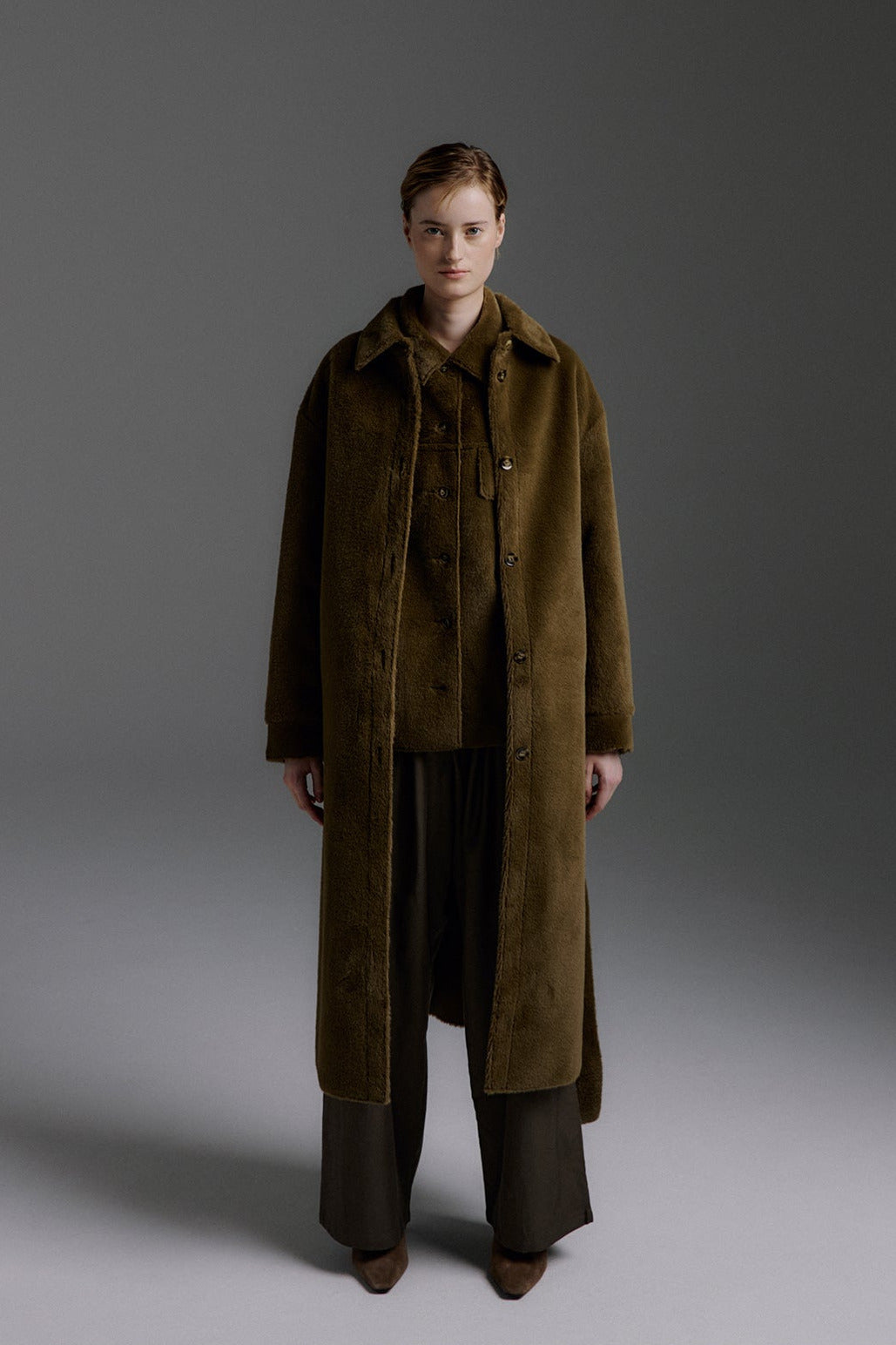 Molliolli DIANE-F26 Long manteau ceinturé Diane vert kaki