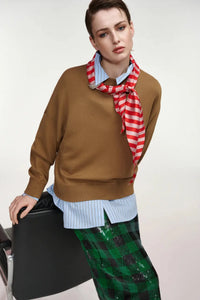 Essentiel CC05 Kurtis Pull avec écharpe Camel Club