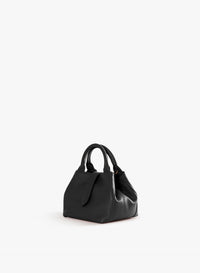 Cinzia Rocca Black Leather Shoulder bag With Integrated Handle and Shoulder Strap - Black