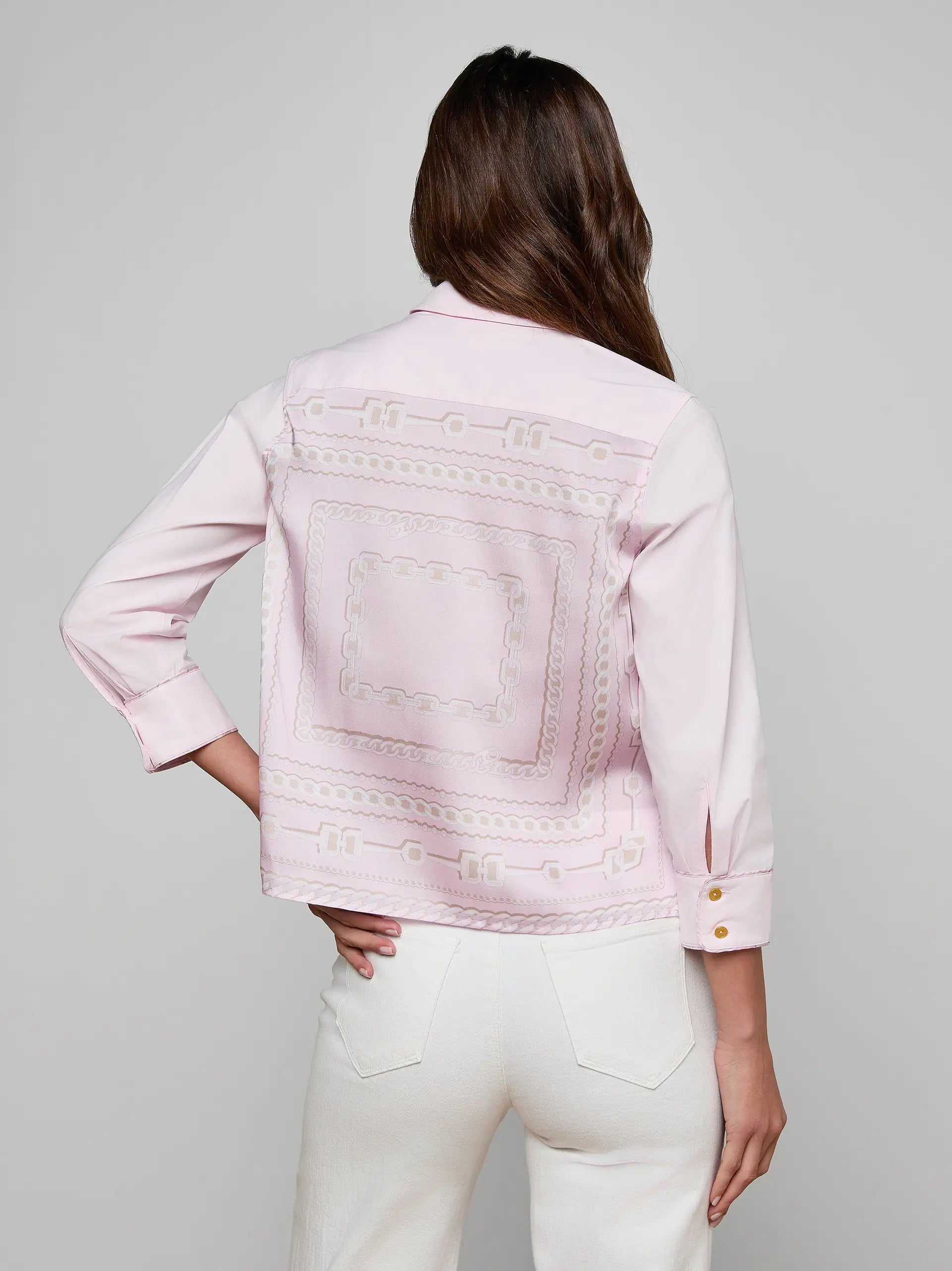 Chemise Fawn L'Agence Rose camée pâle Écharpe graphique chaîne