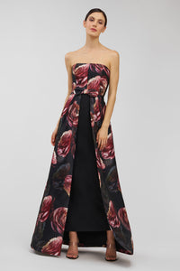 La petite Robe de Chloe Walk Thru Gown