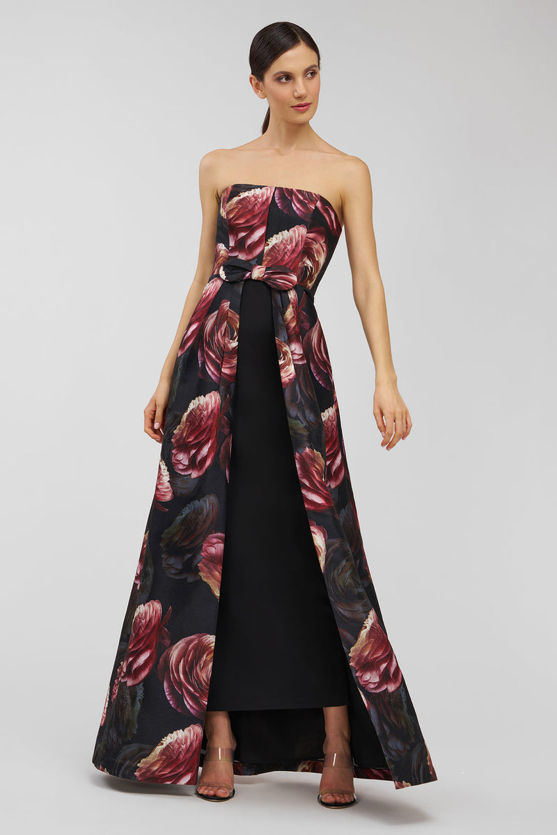 La petite Robe de Chloe Walk Thru Gown