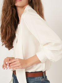 Repeat Tie Blouse Collar Blouse Pussy Bow Silk Shirt