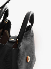 Cinzia Rocca Black Leather Shoulder bag With Integrated Handle and Shoulder Strap - Black