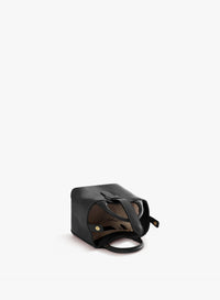 Cinzia Rocca Black Leather Shoulder bag With Integrated Handle and Shoulder Strap - Black