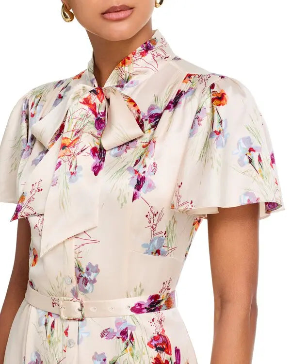 Cinq a Sept Robe Willow Iris Bouquet