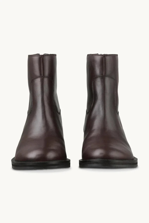 Ilse Jacobsen Leather Ankle Boots - Brown Black