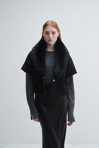 Pissenlit Shortsleeve Cashmere Jacket with Fur Collar Jet Black