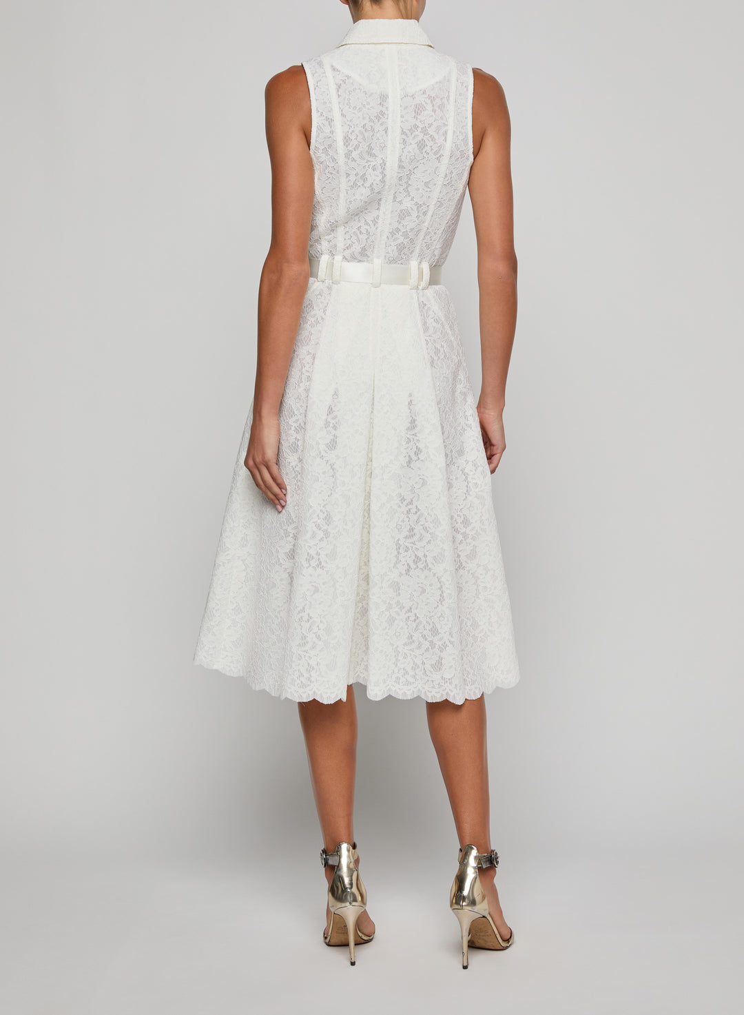 Robe ceinturée en dentelle L'Agence Kylo ivoire