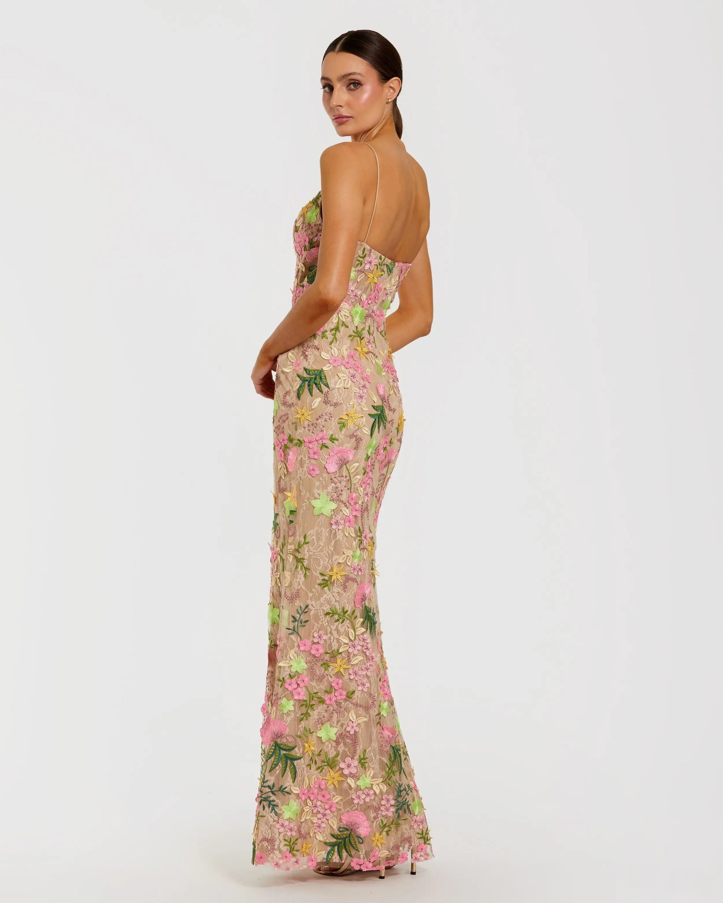 Robe colonne sans manches Mac Duggal brodée de fleurs