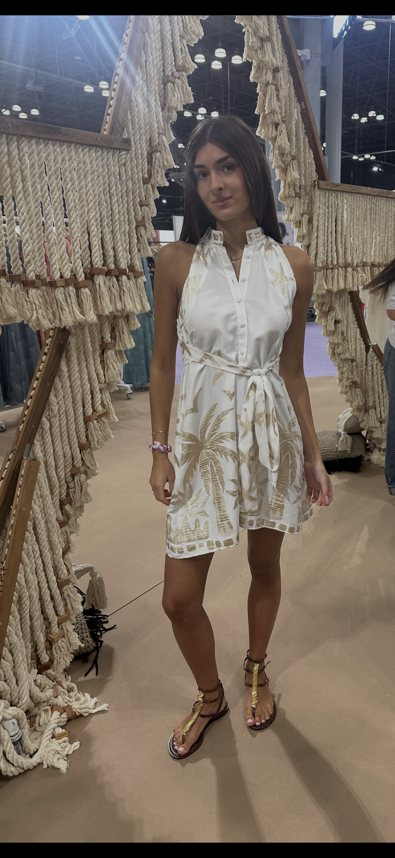 Robe Lace The Label Selvaya Paume dorée