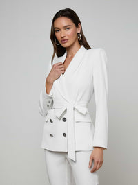 Le Blazer Enveloppant de l'Agence Aven