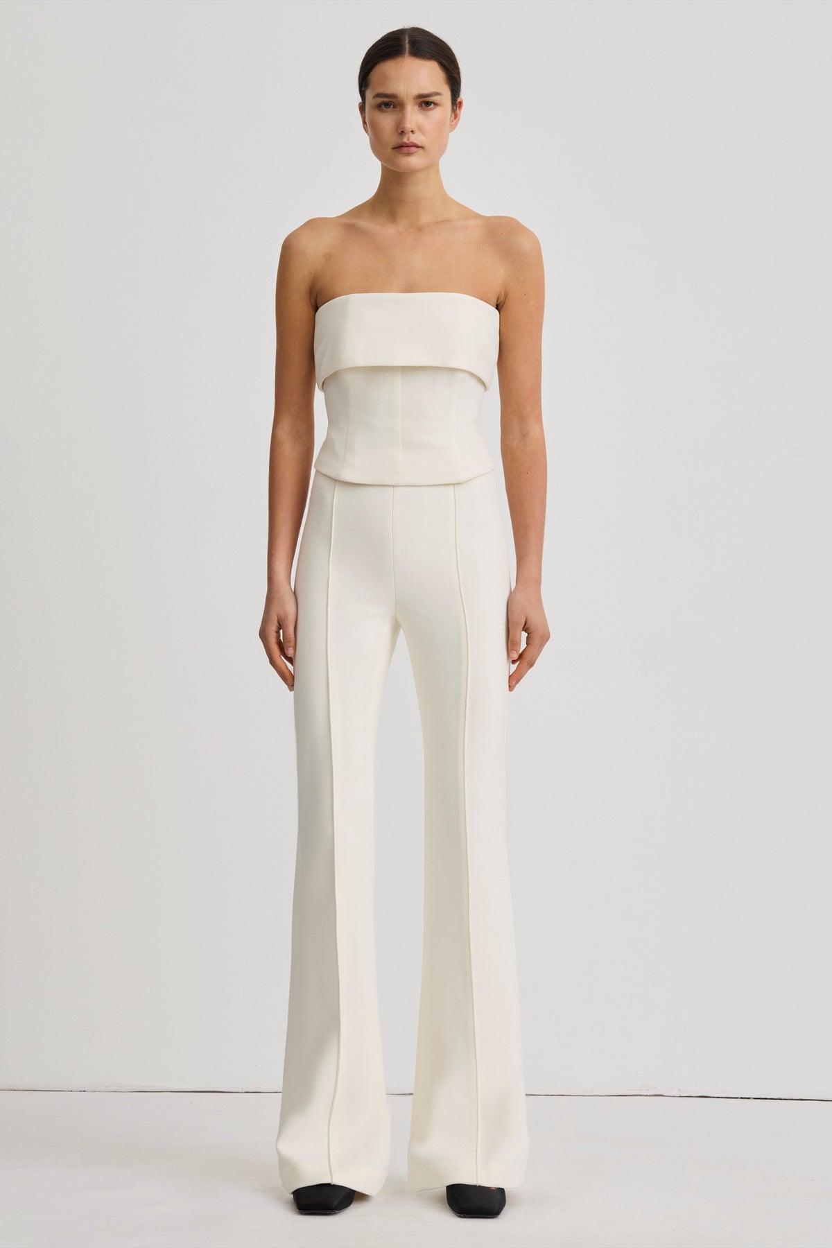 Smythe FA26122-IVORY Pantalon évasé à plis marqués blanc d’hiver