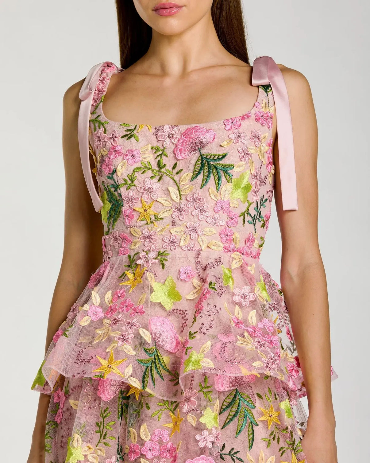 Robe midi Mac Duggal à volants brodée de fleurs