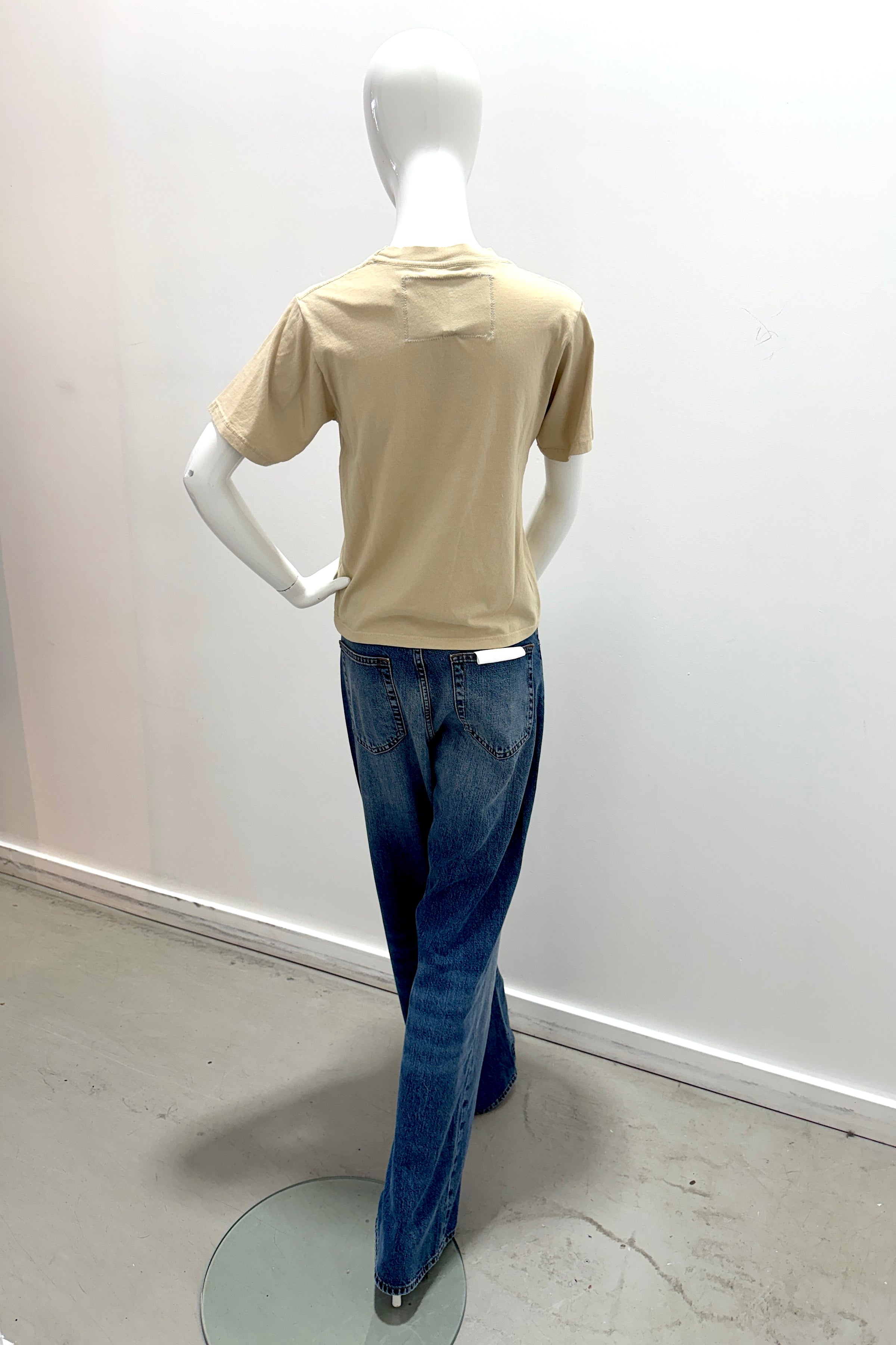 People of Leisure Queen Basic Tee - Sand