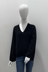 Majestic Filatures Merino Semi Relaxed V-Neck