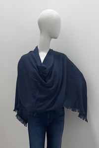 Poncho écharpe à motifs répétitifs