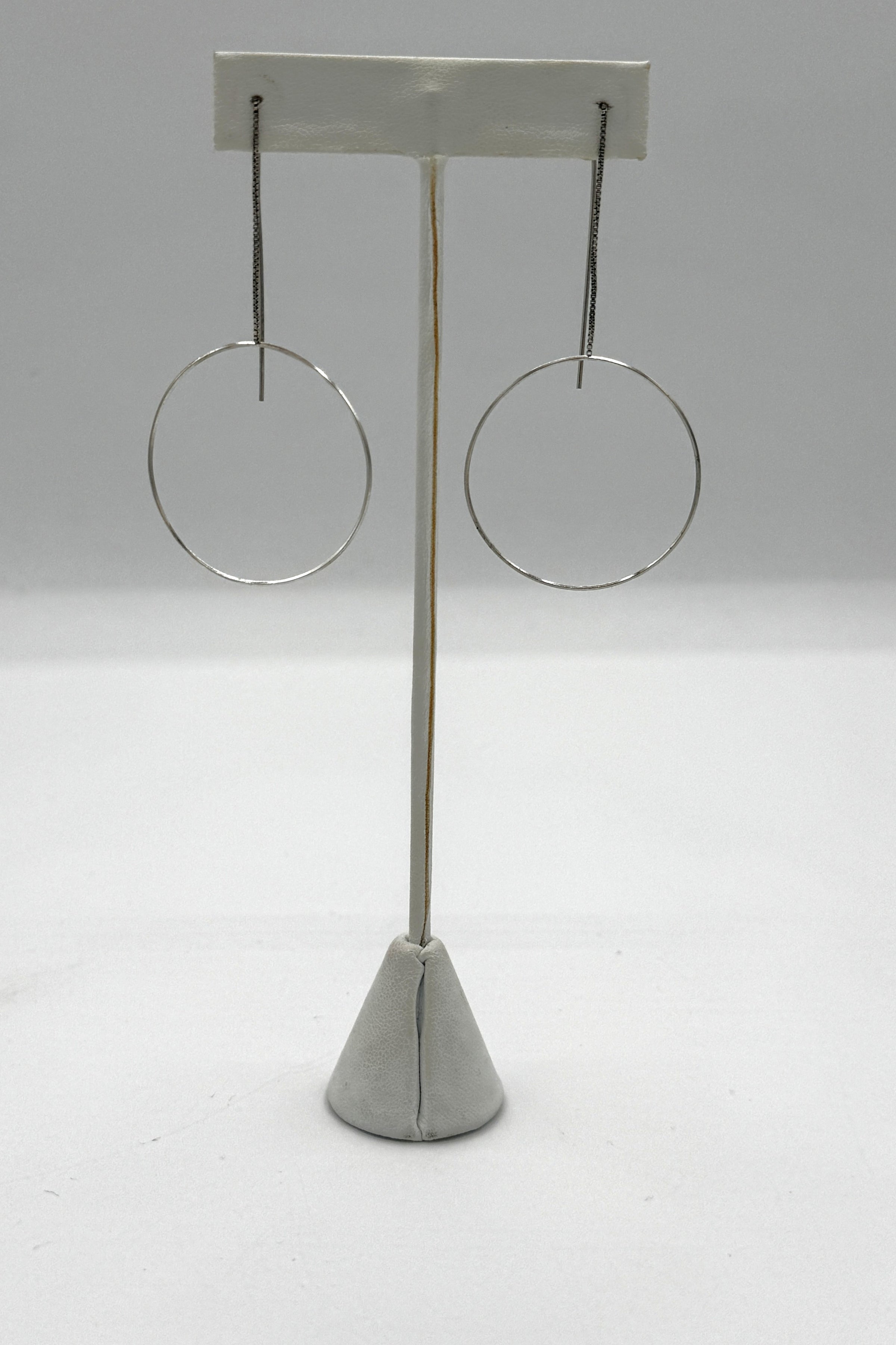 Tres Chic Silver Circle Earrings