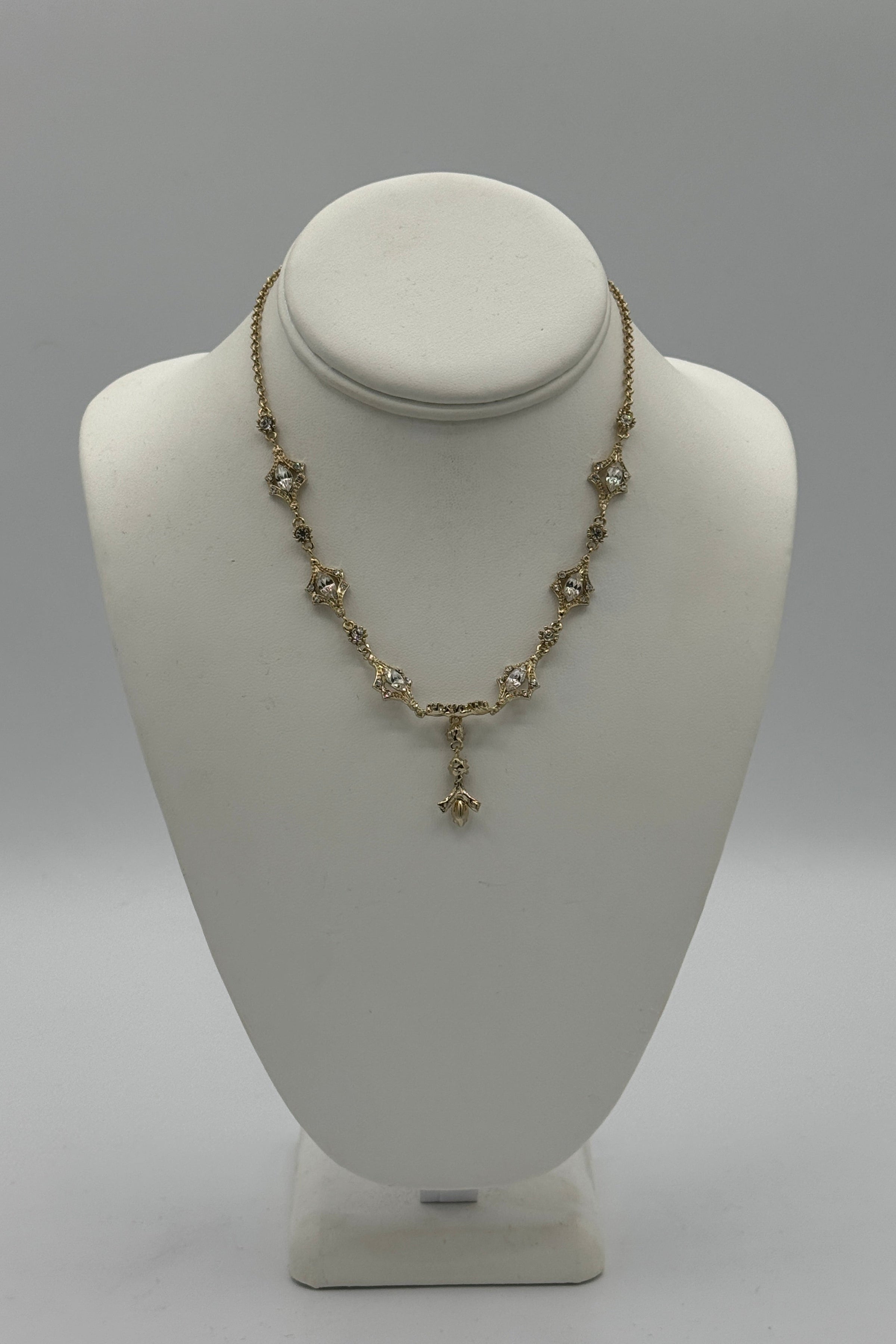 ELEN HENDERSON 9639NL FEUILLE D'OR ET CRISTAL AVEC BOUCLES D'OREILLES