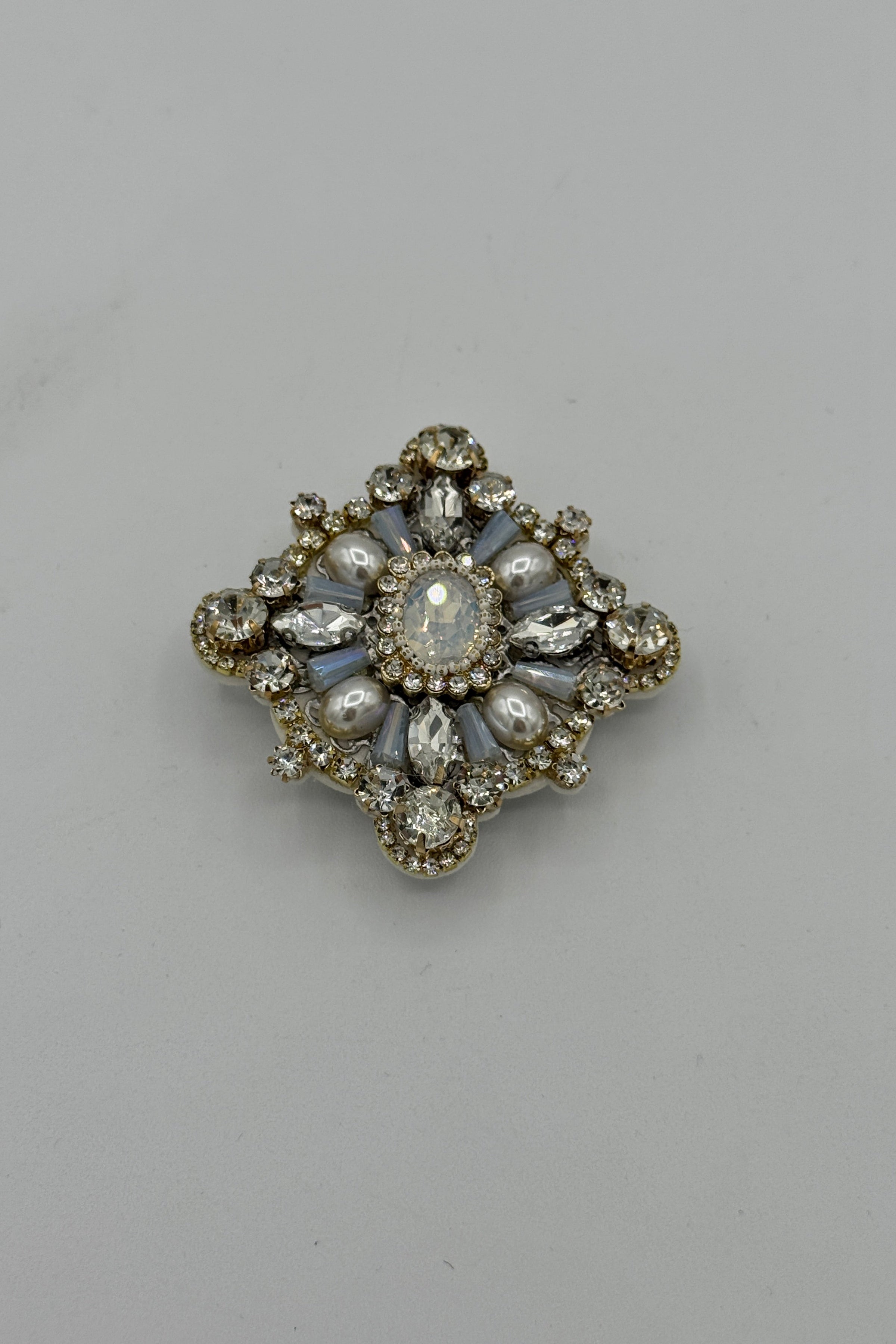 Broche Clip et Épingle en Cristal Tres Chic