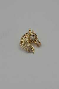 Tres Chic Horse Broach
