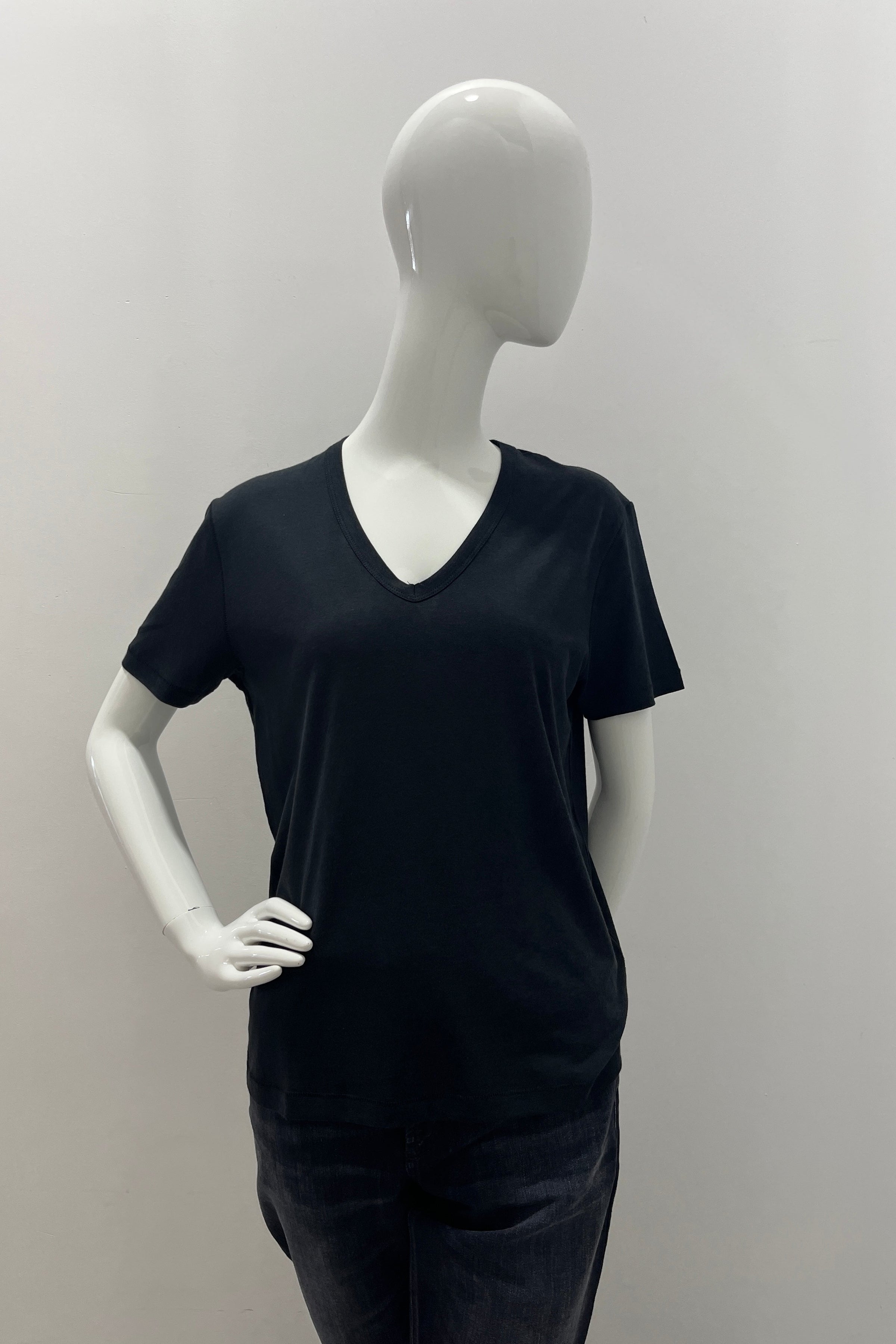Majestic Filatures Lyocell Semi-Relaxed V-Neck T-Shirt Black