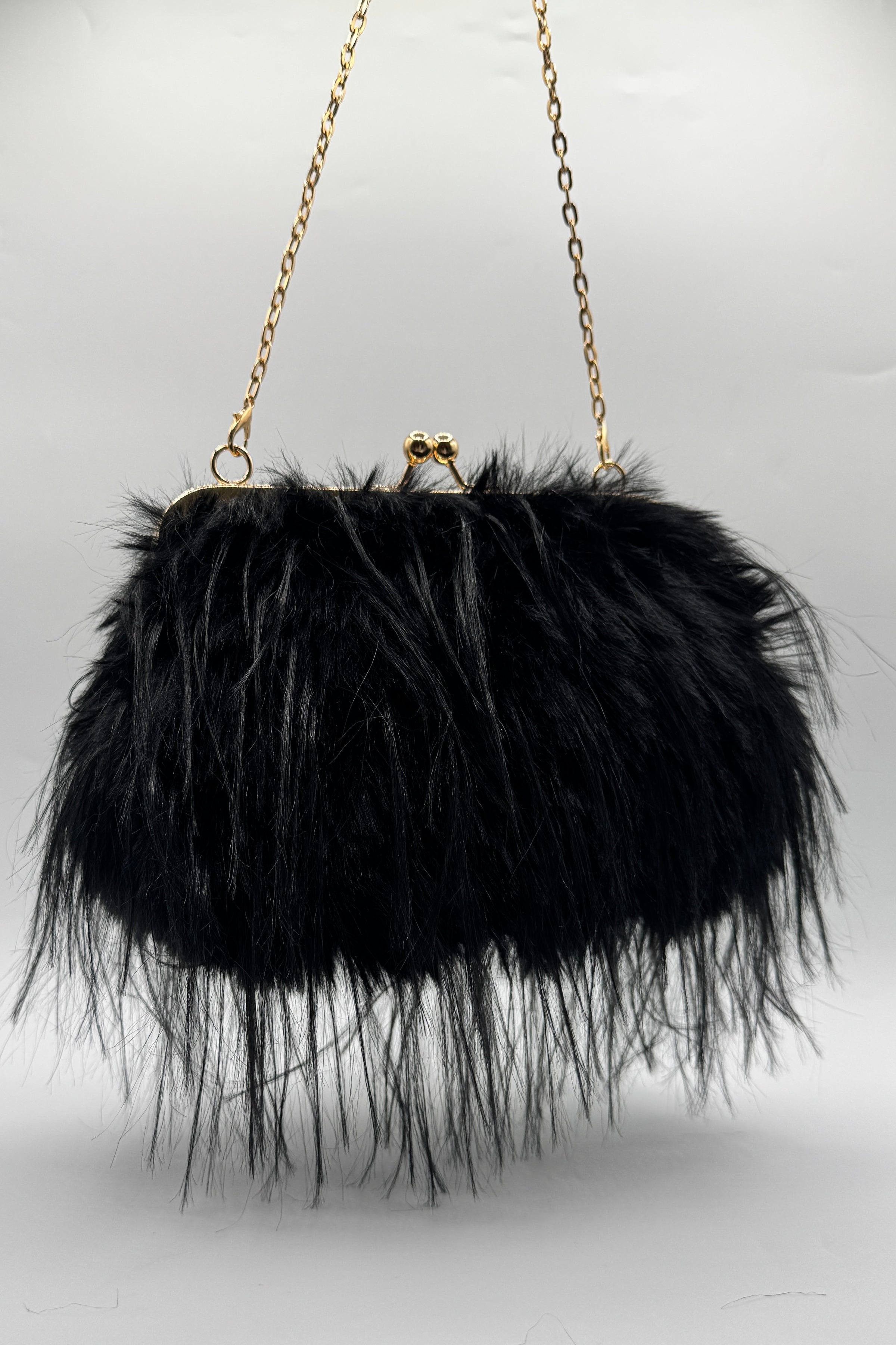 Tres Chic Clutch Fur Black