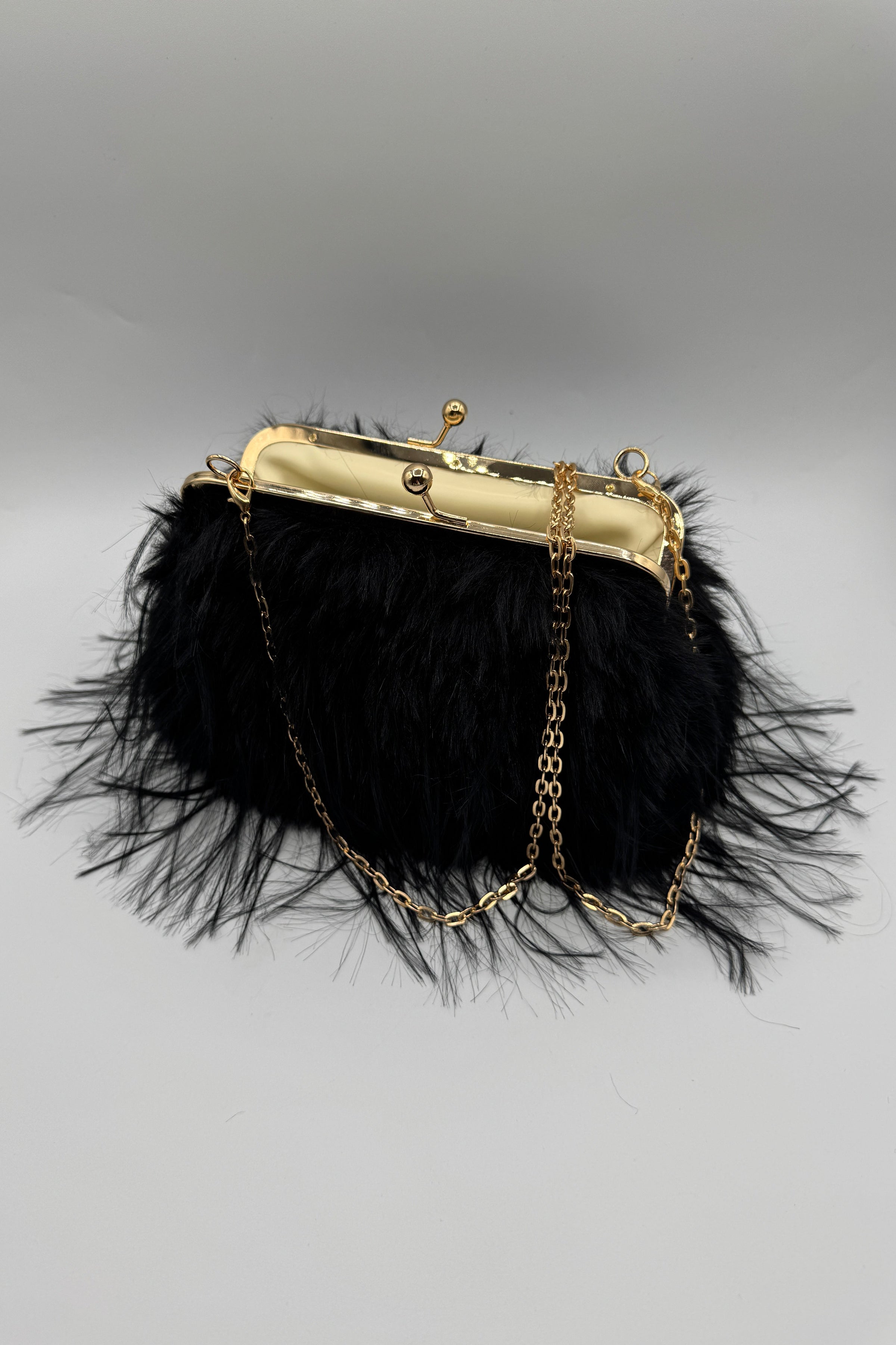 Tres Chic Clutch Fur Black
