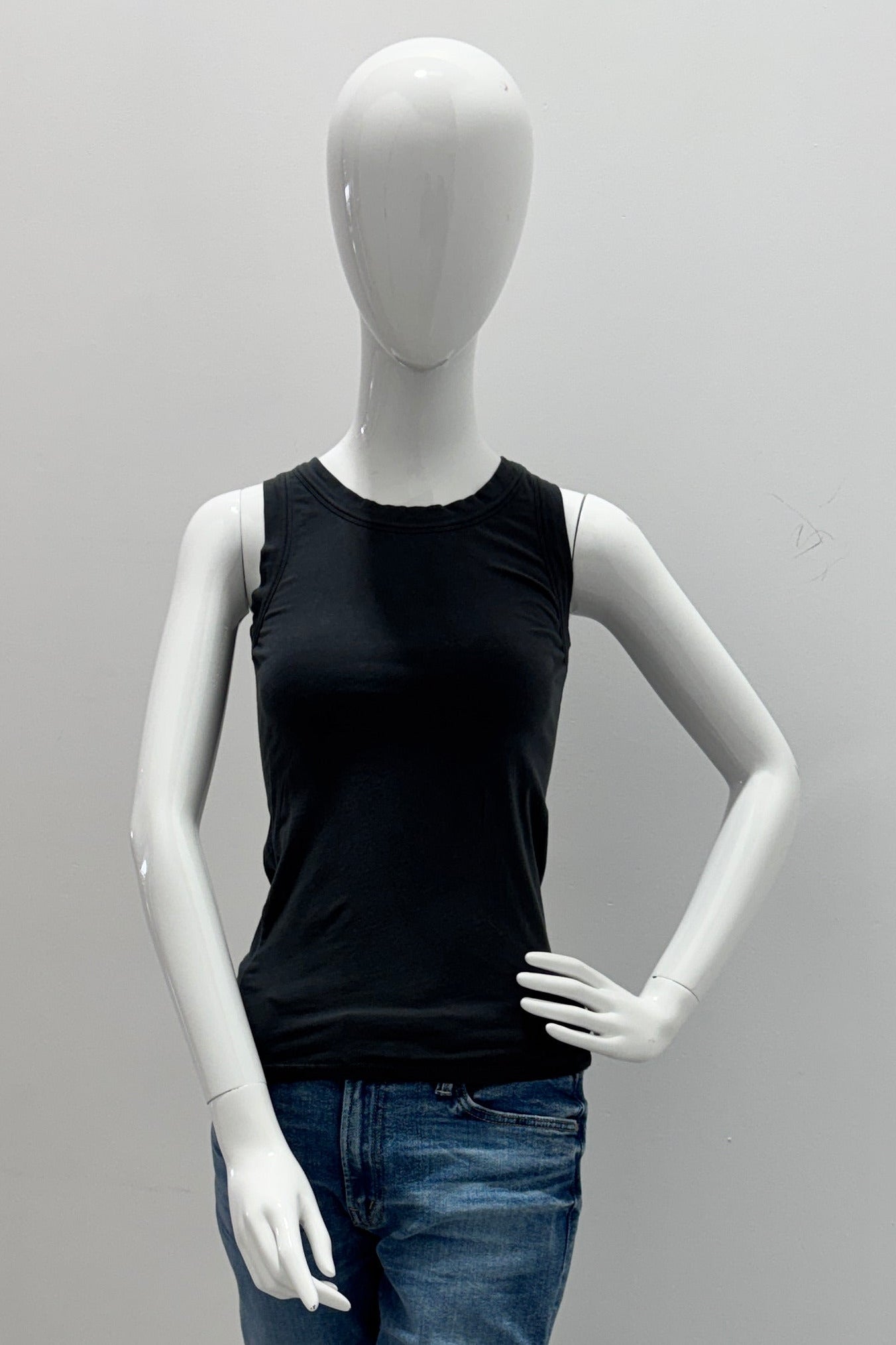 Majestic Filatures Top Black HD