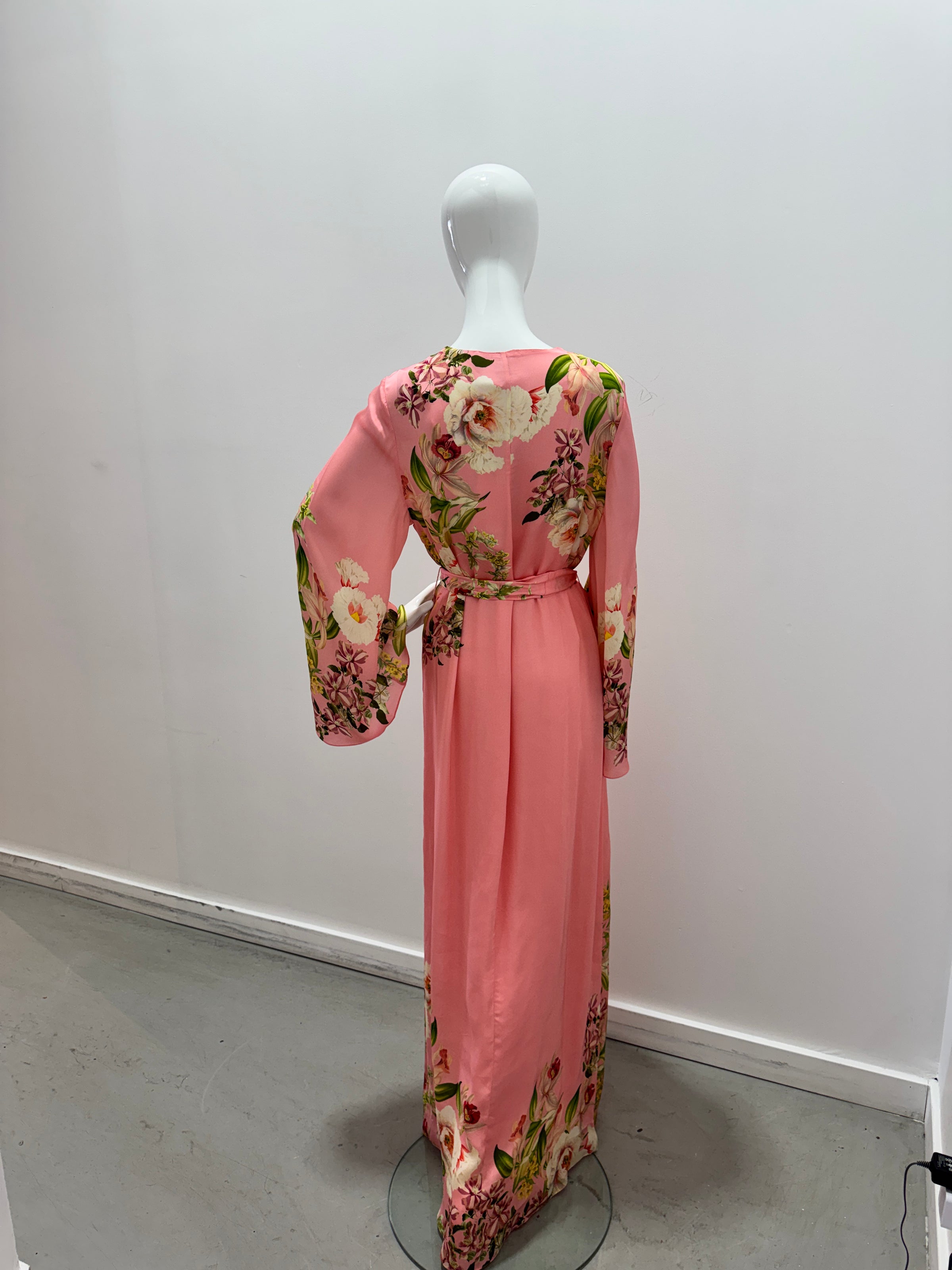 Maxi kaftan Hemant & Nandita avec ceinture rose