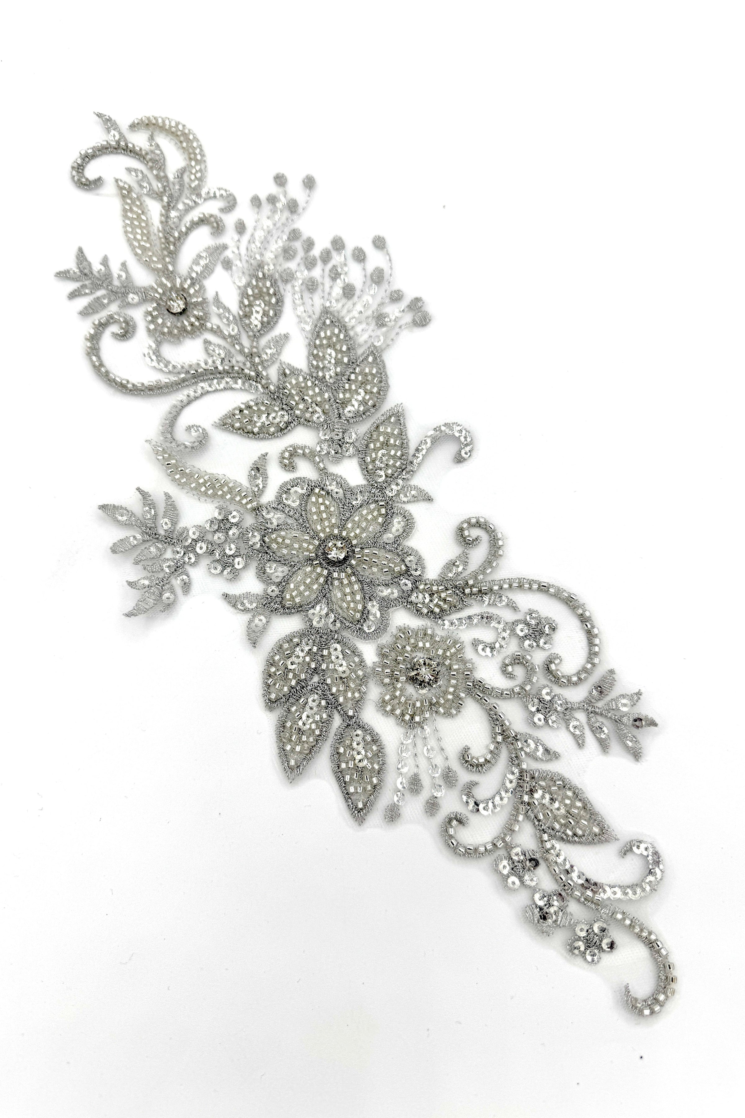Tres Chic Diamond Trim