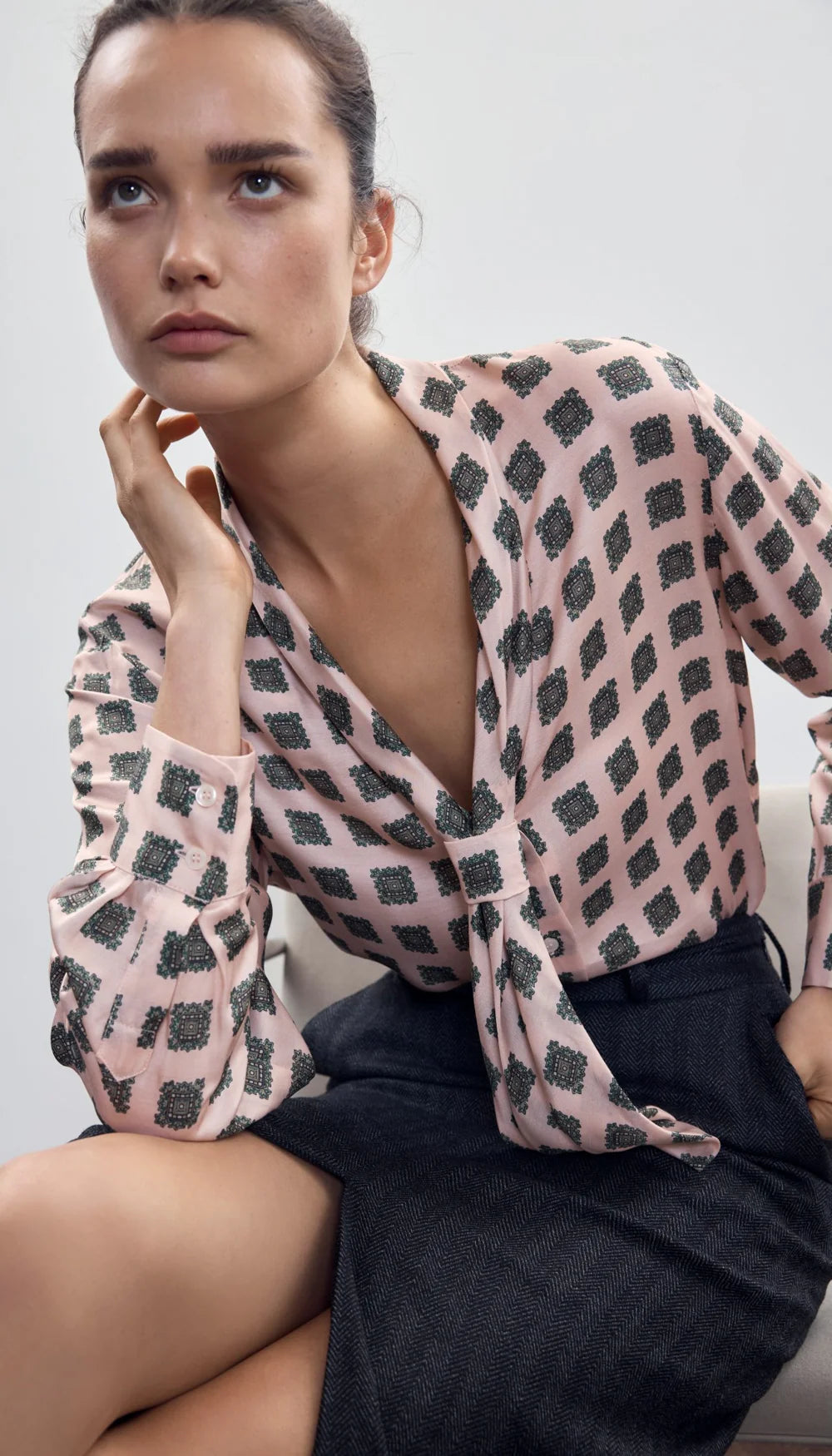 Smythe V-Necktie Blouse Blush Medallion