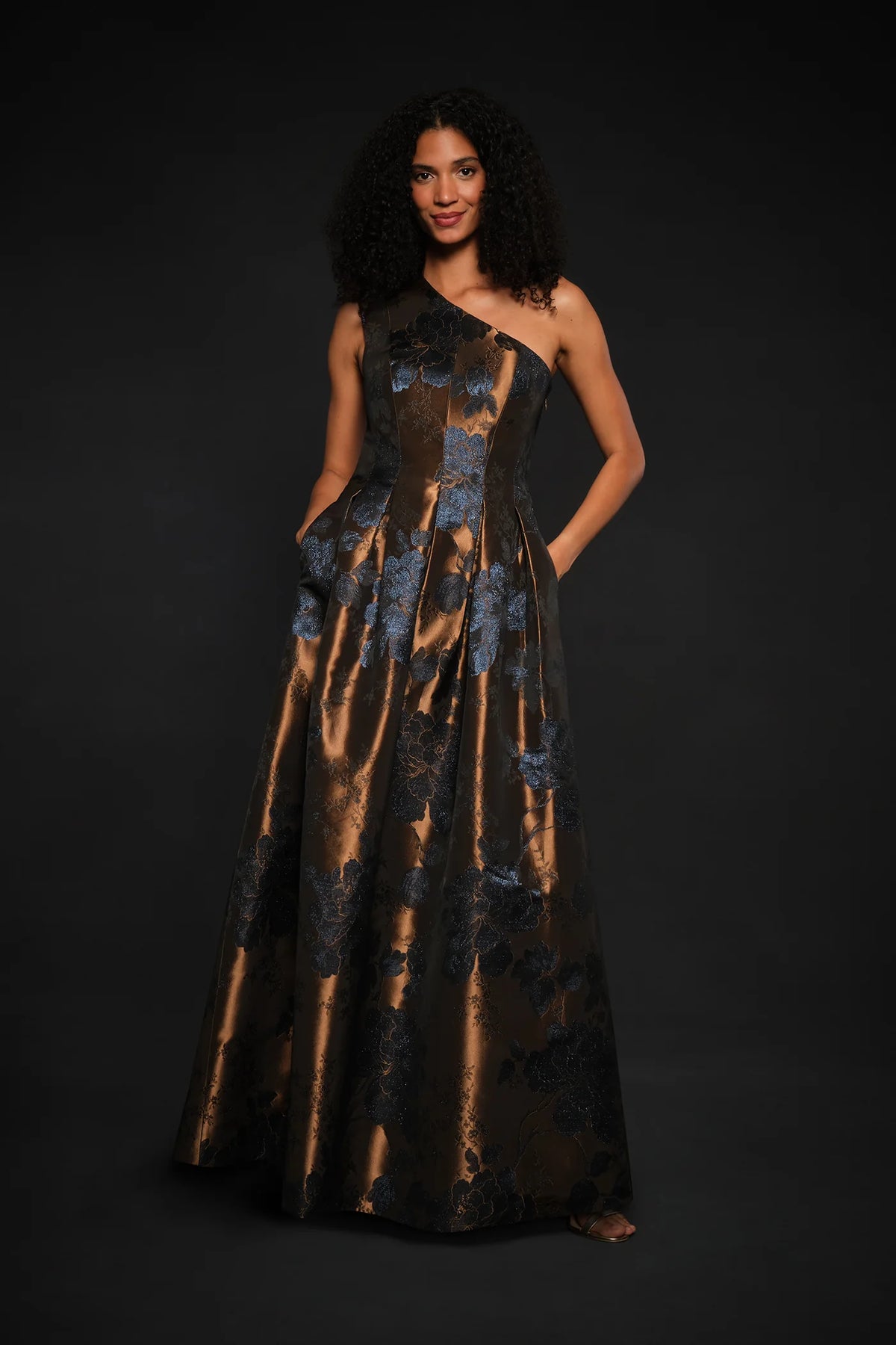 La Petite Robe de Chloe CH55116701-A430 Brynlee Robe de soirée Gold/Dark Twilight
